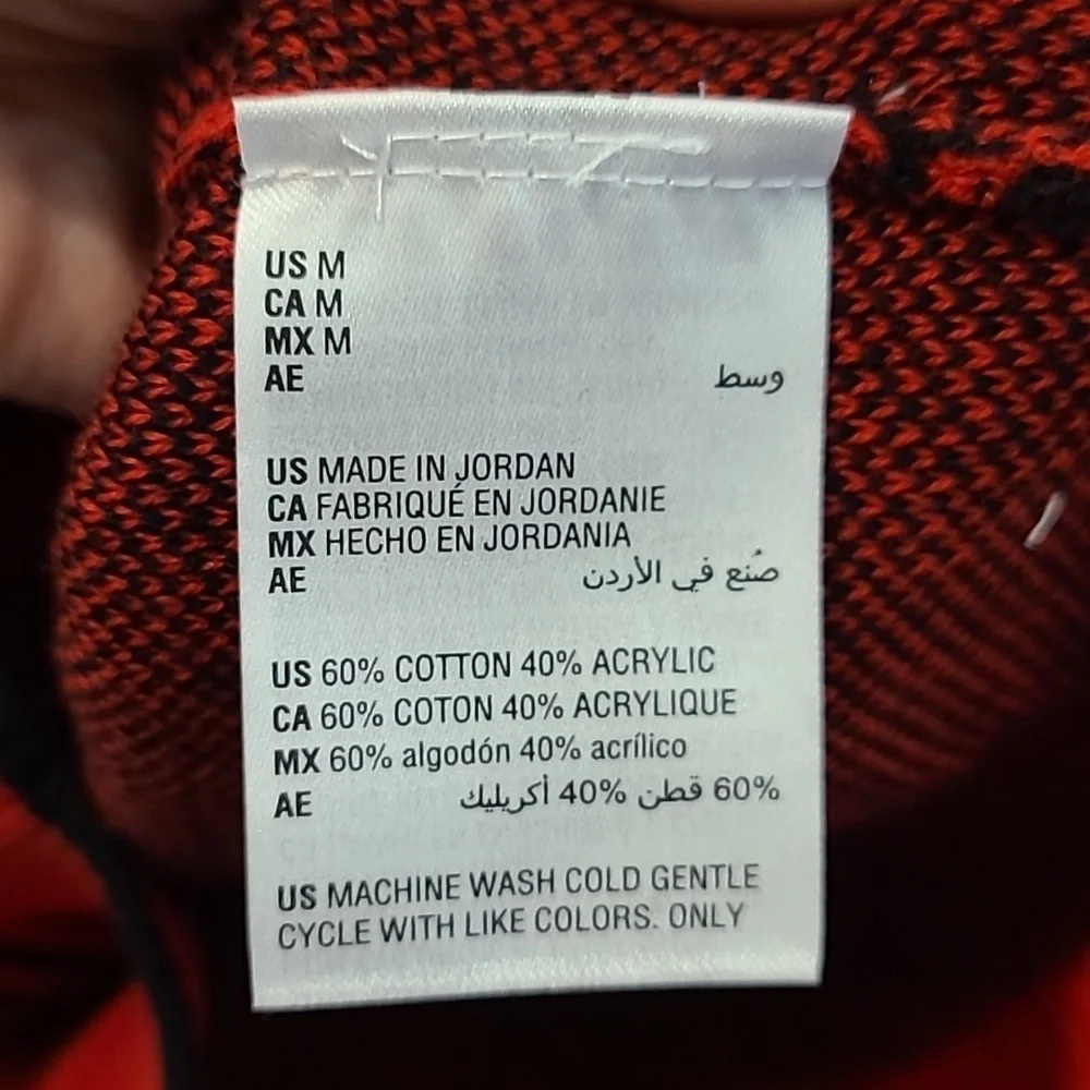 NWT‎ Plaid design sweater​